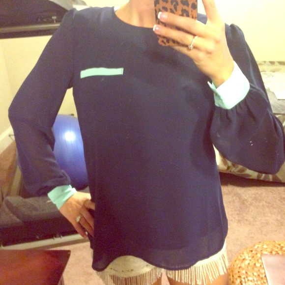 Blue long sleeve shirt - Picture 1 of 3