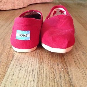 Red Toms, size 7.5, Good condition