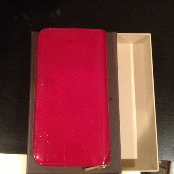 Red patent leather Louis Vuitton wallet