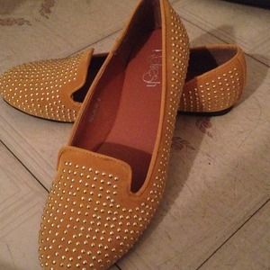 Mustard studed flats