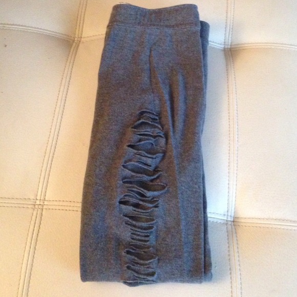 Hollister cloth Ripped leggings