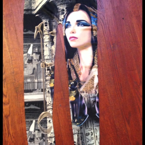 Egyptian leggings