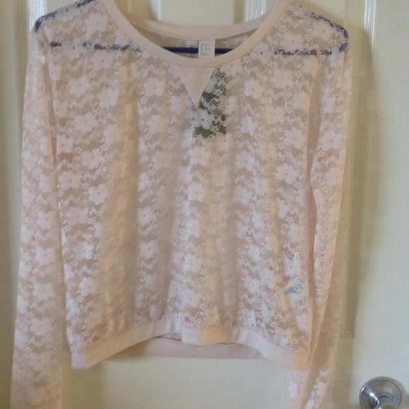 Cream lace long sleeve shirt