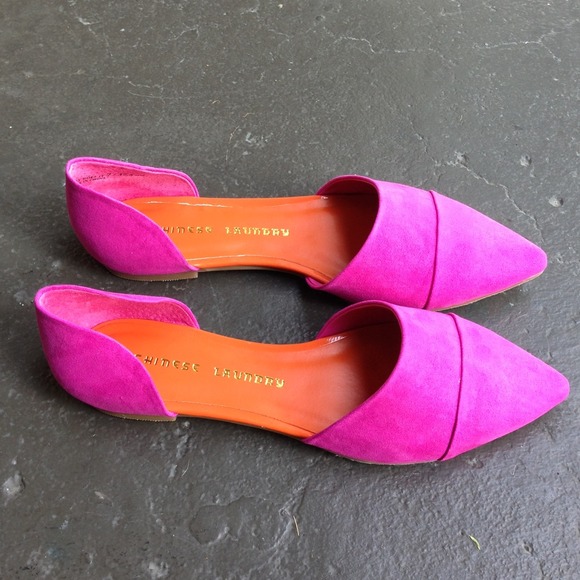 Chinese Laundry Shoes - 🎉Host Pick🎉Fuschia suede pointy toe flat!! NWT.