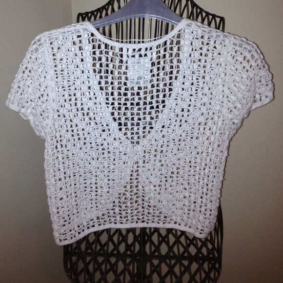 Whit Knitted Shell - Picture 2 of 3