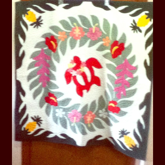 ✨HANDMADE WALL HANGING QUILT✨NWOT✨