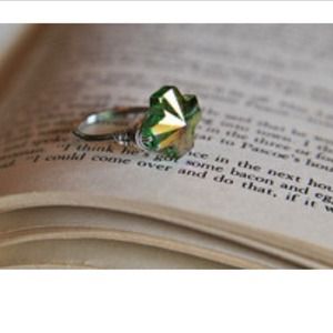 Cross my heart- green