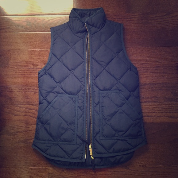 j. Crew navy excursion vest