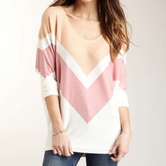 Go Cutoure Sweaters - Double v Colorblock Scoop-neck Dolman Sweater