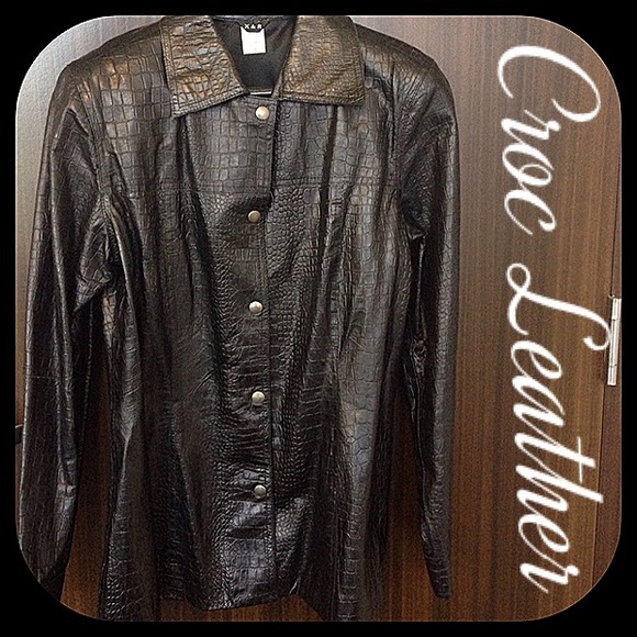 Croc embossed black leather jacket - Picture 3 of 4