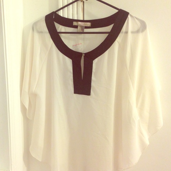 ❌Sold❌ F21 Blouse size SMALL