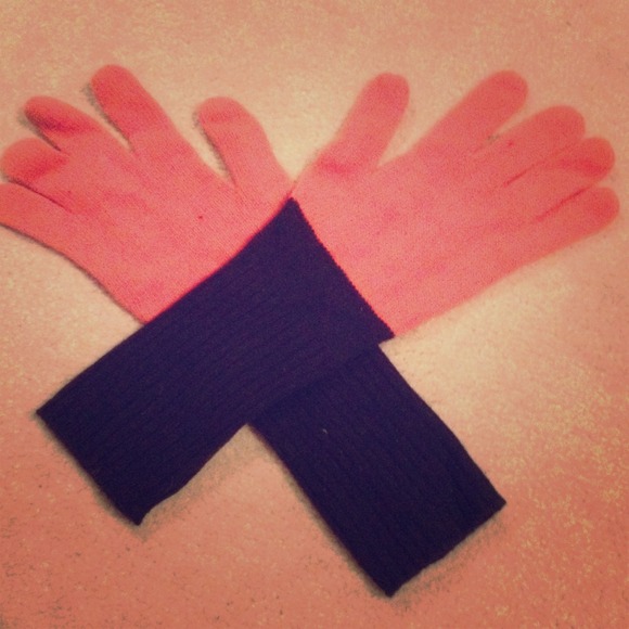 SOLD in bundle: J. Crew Gloves
