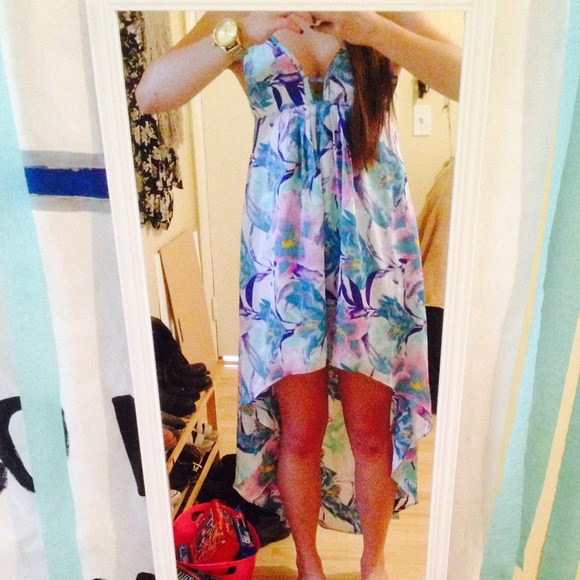 🚫🚫🚫sold🚫🚫🚫 LF hi-lo tropical print dress - Picture 4 of 4