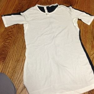 Lululemon 4 Devotion Tee black and white!