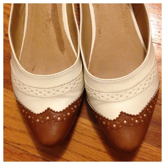 BUNDLED Stylish Oxford Flats - Picture 4 of 4