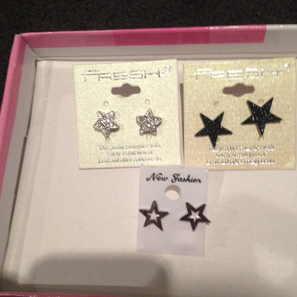 Star earrings