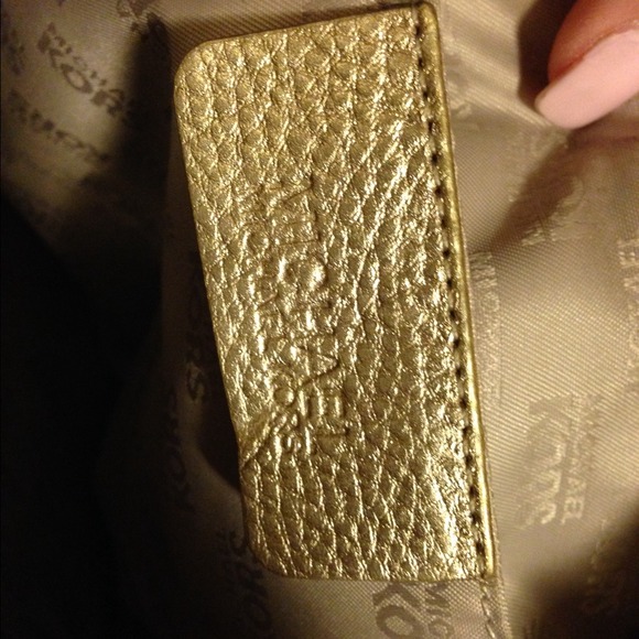 Gold Michael Kors purse - Picture 3 of 4
