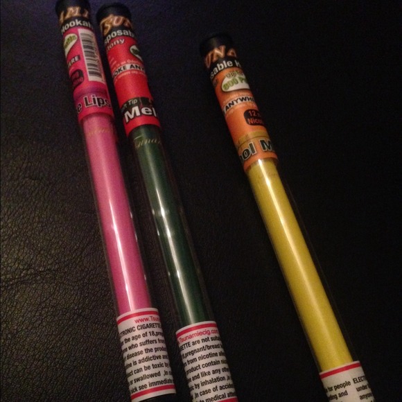 Bundle of 3 disposable hookahs