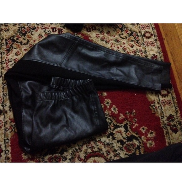 Leather leggings