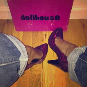 🚫SOLD🚫💜PURPLE SNAKESKIN PUMPS💜