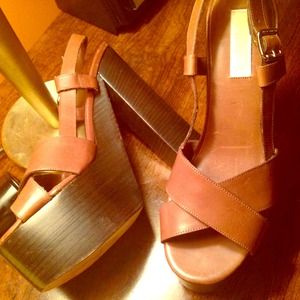 Michael Kors platform brown shoes size 8