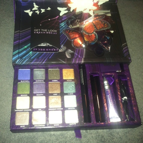Urban Decay "Book Of Shadows"