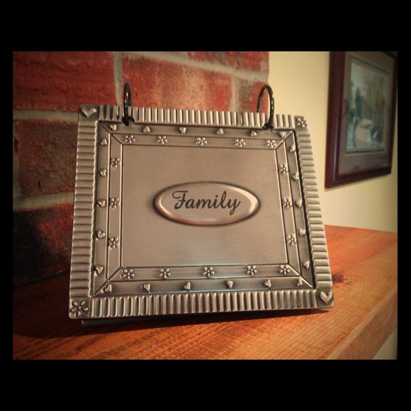 Picture flip frame