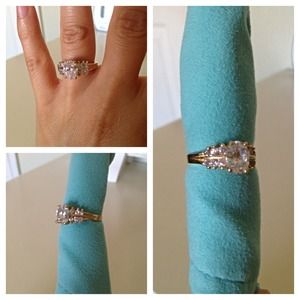 Reduced!! 14k gold ring