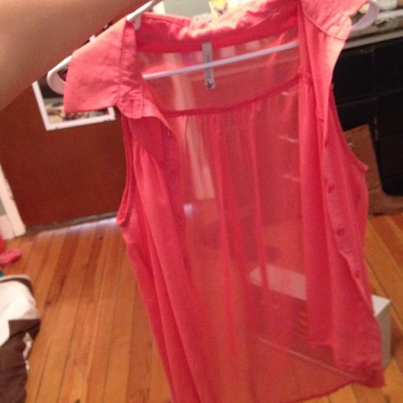 Peach color button down collard tank.