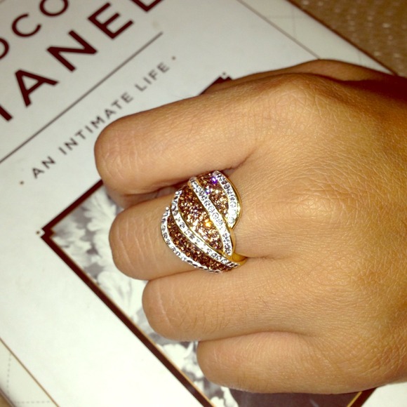 ⛔SOLD⛔ ✨NEW✨ 18K Gold Plated Ring