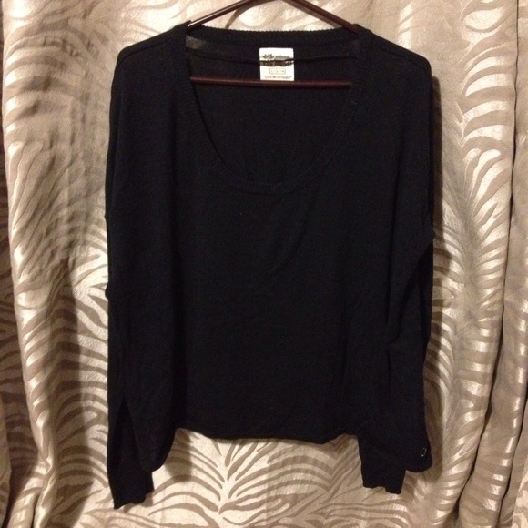 PERSONAL HOLD Oversized Black Volcom Shirt
