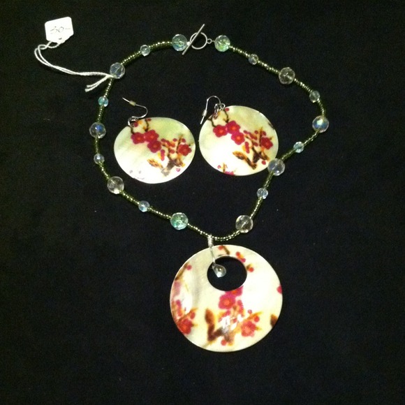 Handmade necklace and earring set