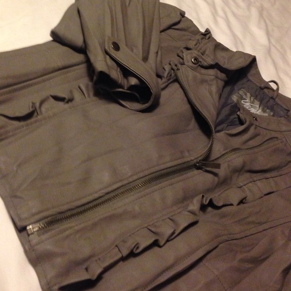 Never worn