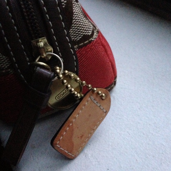 SOLD Coach Cosmetic Bag - Picture 4 of 4