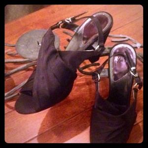 Mootsies tootsies heels