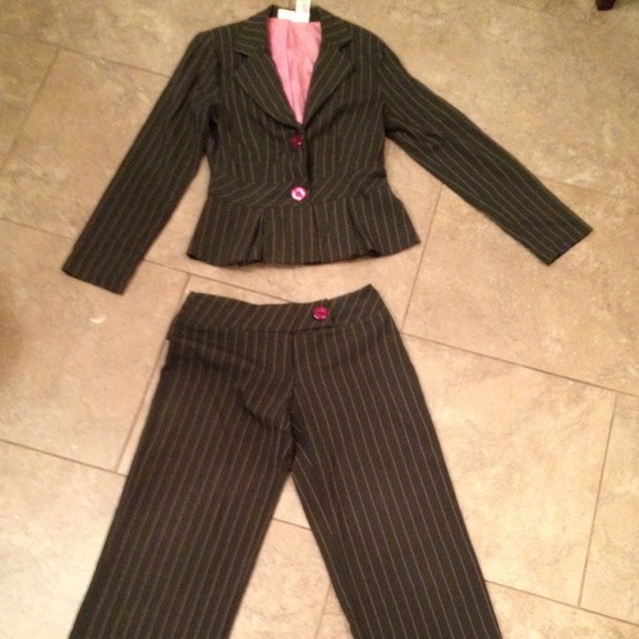 Dress suit