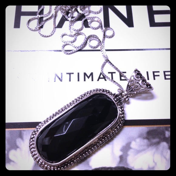 ⛔SOLD⛔ ✨NEW✨ Sterling Silver & Black Onyx Necklace