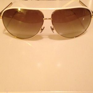 Gucci sun glasses