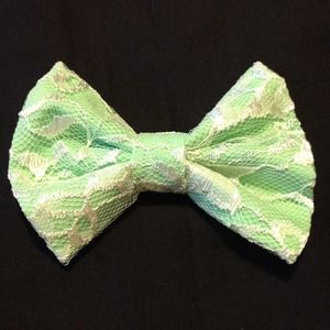 Mint green Lacey hair bow