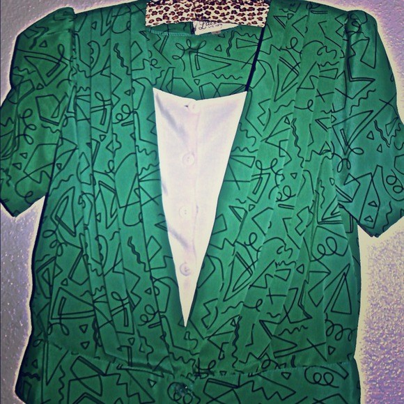 Crazy cool patterned button up!