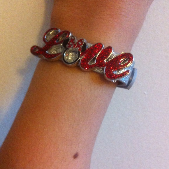 Minnie Mouse Bracelet - Picture 2 of 4