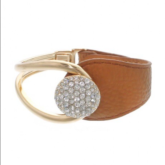 Stunning ❤️😍 leather and rhinestone bracelet !!!