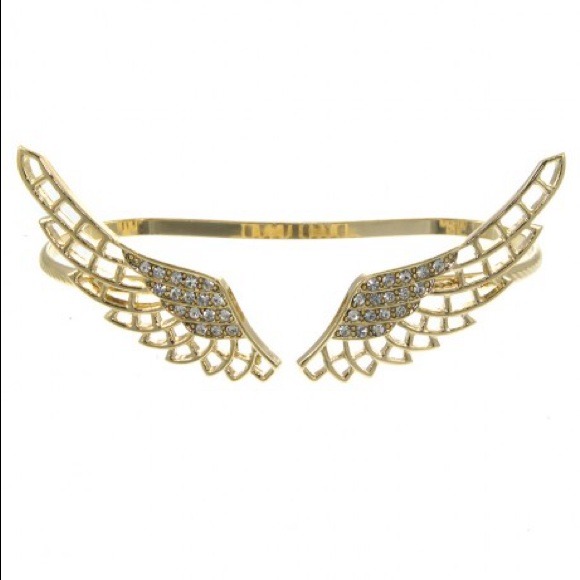 Beautiful PLAM Bangle ❤️ angel wing 👼👼
