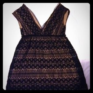 Lace max studio never worn top