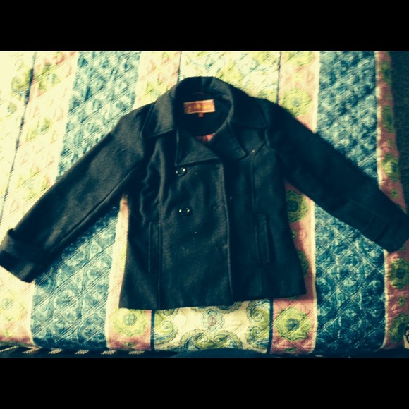 Girls size 7/8 pea coat.