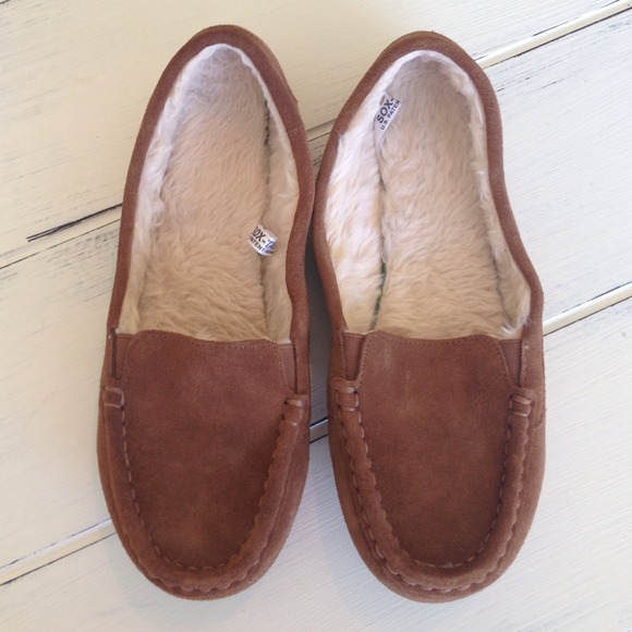 Suede Faux Fur Lined Moccasins size 9