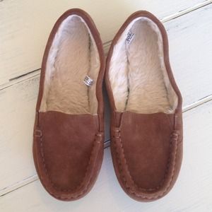 Suede Faux Fur Lined Moccasins size 9