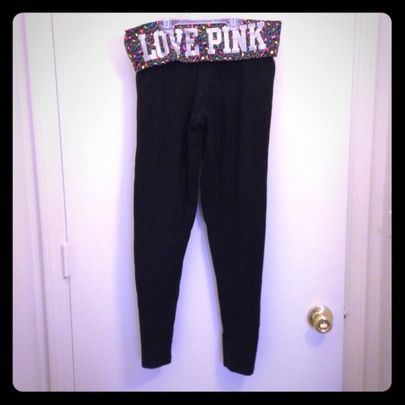 🚫 SOLD Victoria's Secret pink yoga leggings