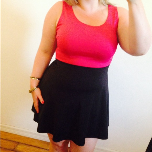 SOLD-✳️💗 color-block dress!!! - Picture 2 of 3