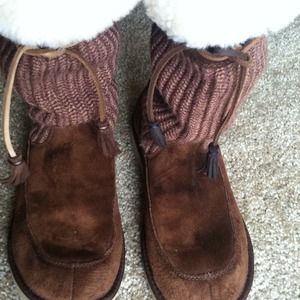 Ugg Australia Suburb Crochet Brown Sz. 9